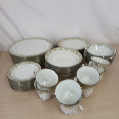 Person dinner set - dinner, noritake