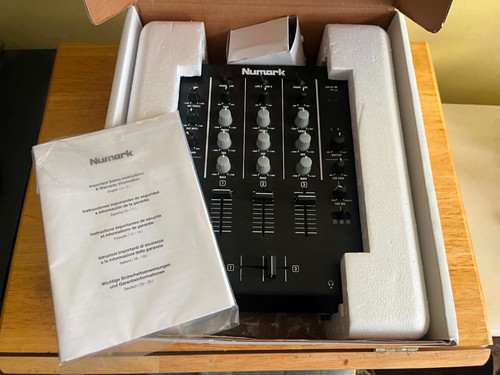 Numark three channel - m4, mixer