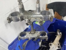Honda CRM250AR Steering Yokes Top & Bottom Head Set Triple Clamps & Stem