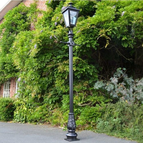 Black dorchester lamp post - dorchester, &