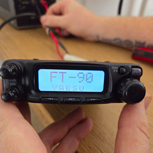 Yaesu 90r 50w - 50w, vhf/uhf