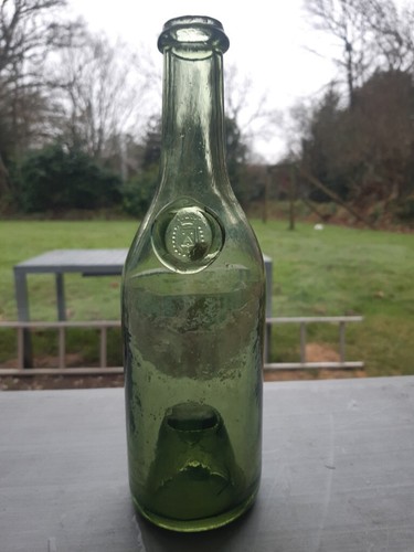 Half bottle blown - glass, seal