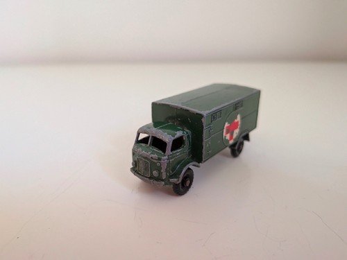 Lesney service ambulance ford - ambulance,