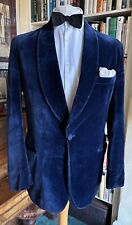 Gieves of Savile Row blue velvet dinner-jacket 40” R. Vintage. In good condition