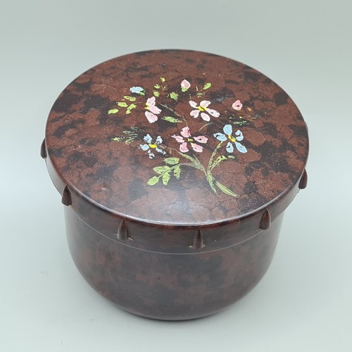 Art deco bakelite box - box, twist