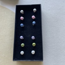 Six pairs seed - of, pearl