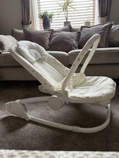 MAMAS AND PAPAS BABY BOUNCER