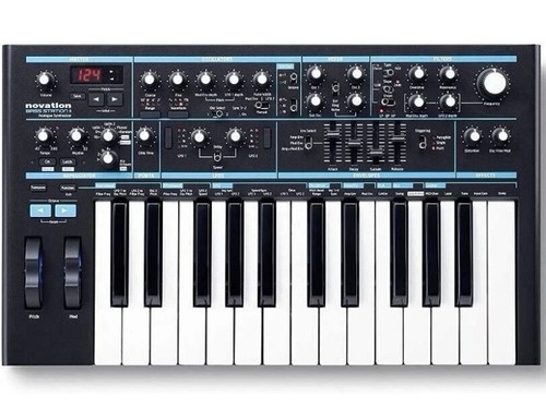 Brand new novation bass - new,