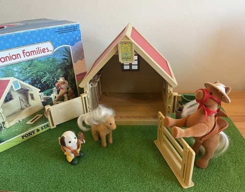 Sylvanian families stable - sylvanian,