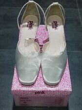 Pink by Paradox Jessica Ivory Satin Shoes Size 39(6). In Good Condition 