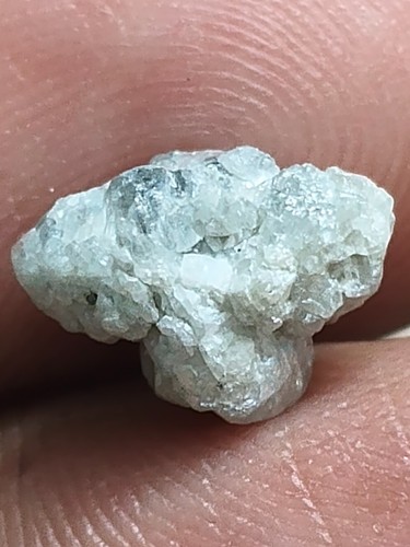 Genuine natural rough - 3.20,