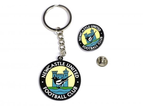 Newcastle united retro keyring - retro,