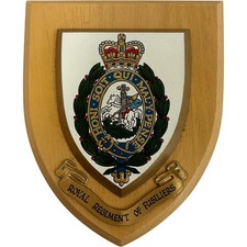 Royal Regiment of Fusiliers Military Crest Wall Plaque Collectable
