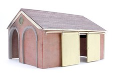 HORNBY SKALEDALE 'OO' GAUGE R9533 MAGNA GOODS SHED MODEL BUILDING