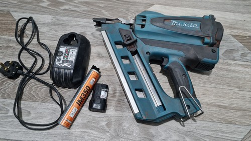 Makita gn900 first fix nail - gn900,