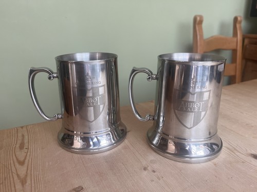 Pair vintage collectable - vintage,