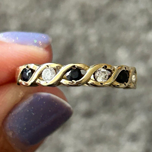 9ct yellow gold blue sapphire - 9ct,