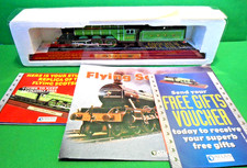 Atlas 1:100 TT Gauge LNER Flying Scotsman Static Steam Train Model Loco & Books