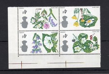 4d FLOWERS (PHOSPHOR) MINT BLOCK (MOUNTED ON MARGIN ONLY) WATERMARK INVERTED