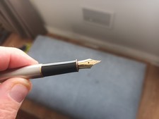 Bank of England Parker Sonnet GT fountain pen Steel/Gold, 1980s No Box. VGC