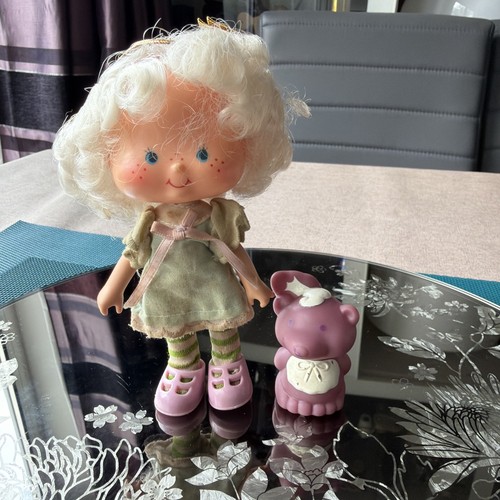 Vintage strawberry shortcake - strawberry,