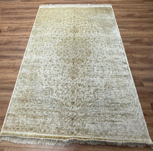 Hand knotted silk carpet - silk,
