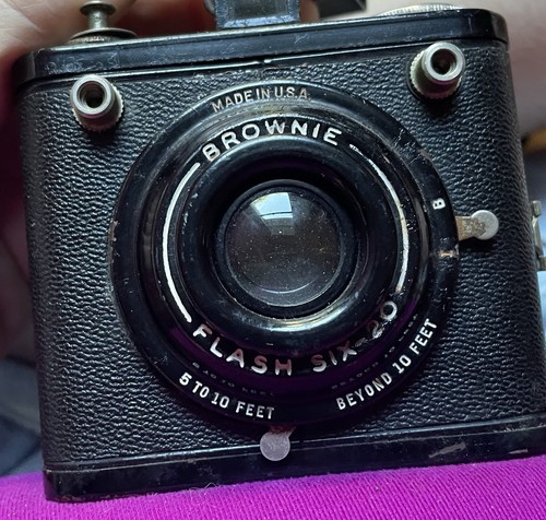 Black kodak brownie - black, flash
