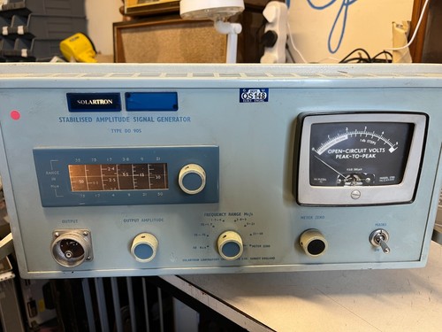 Solartron type 905 - type,
