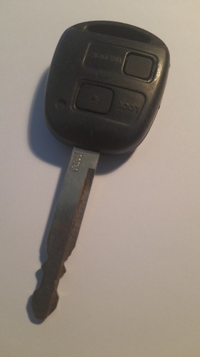 Toyota yaris avensis - avensis,