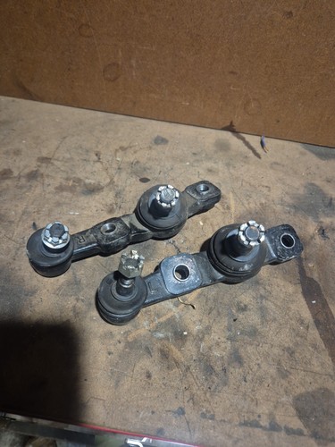Front lower suspension ball - front,