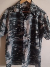 Duke Jeans Mens vintage shirt L ,New York cars,graphic print retro Cars