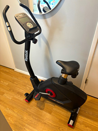 Reebok upright exercise bike - reebok,