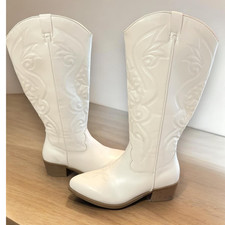 Torrid 13WW Wide Calf Wide Width Off White Western Faux Leather Knee Boots New