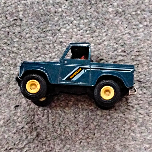 Blue diecast pick truck - pick-up,