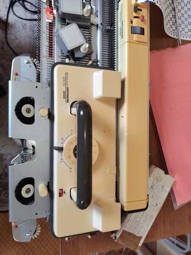 Knitmaster model 700 standard - knitmaster,
