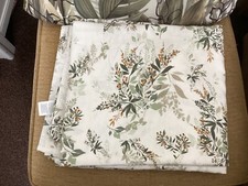 New Stunning Ralph  Lauren 100% Cotton Green Floral Tablecloth 155cms By 260 Cms