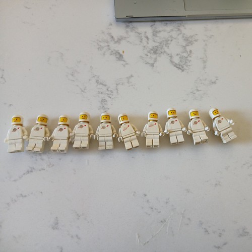 Vintage white lego spacemen - white,