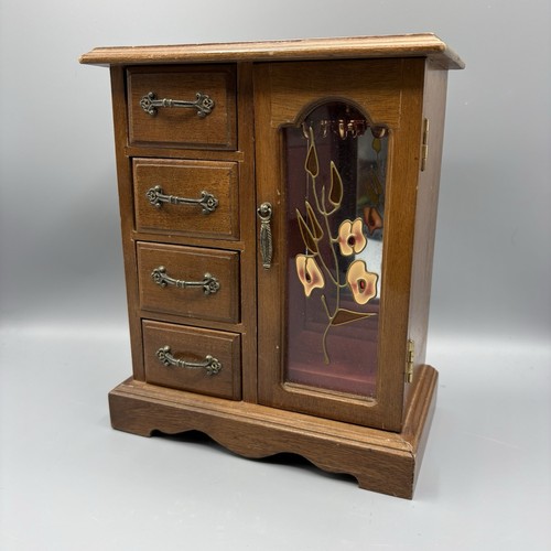 Mele vintage jewellery - mele, box