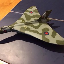 1/144 Vulcan Die Cast Aircraft Kit (Corgi). No Box. See Info Below
