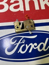 FORD SCORPIO GRANADA 92-94 REAR SEAT RELEASE RIGHT LATCH ASSY  90GB-A61382-AB