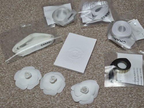 Authentic chanel small - chanel,