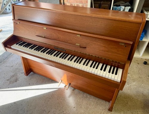 Lovely modern practical - modern, piano