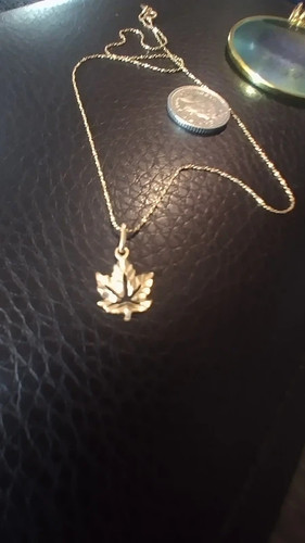 14ct gold necklace - with, maple