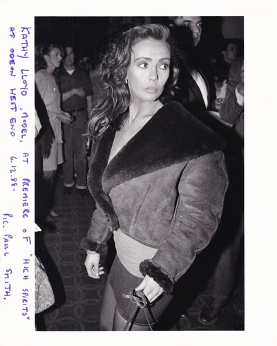 Original press photo model - original,