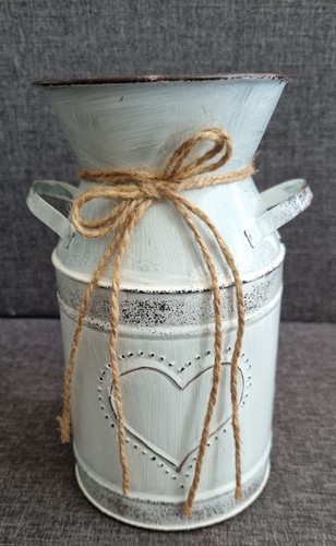 Vintage style shabby chic - shabby,
