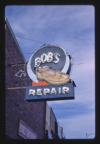 Bob shoe repair sign - shoe, main