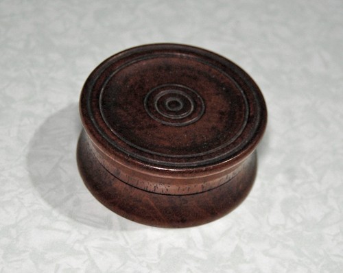 Antique round wooden treen - antique,