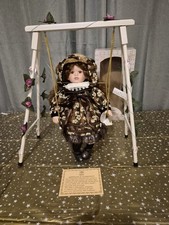 Rochelle" Leonardo Collection