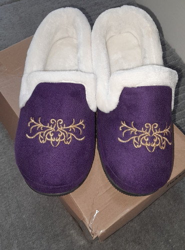 New boxed ladies - new/boxed,