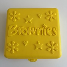 Brownies promise box girl - promise,